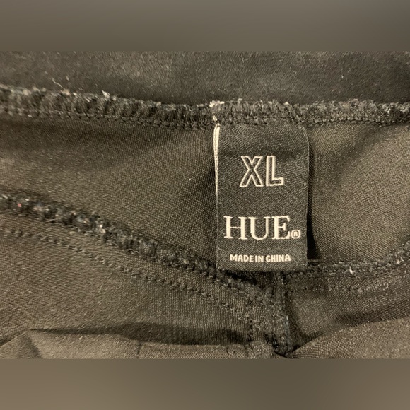 Black capris - Picture 4 of 4